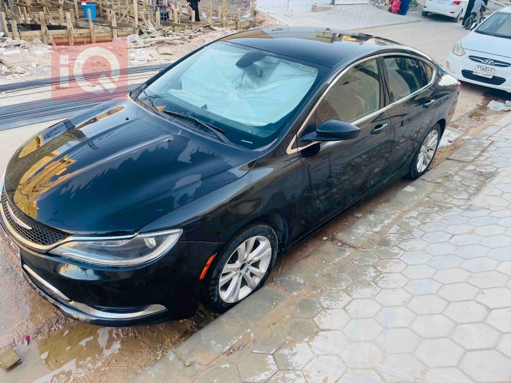 Chrysler 200